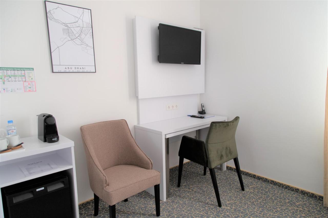 Amplidi Hotel הנובר מראה חיצוני תמונה